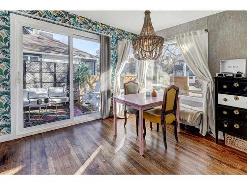 2418 Westmount Road Nw, Calgary, AB - Indoor Photo Showing Dining Room