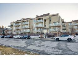 201-3717 42 Street NW Calgary, AB T3A 2W2