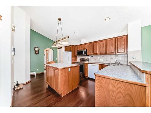 98 West Springs Way Sw, Calgary, AB - Indoor Photo Showing Kitchen