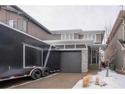 13 Crestbrook Way SW Calgary, AB T3B 6G3