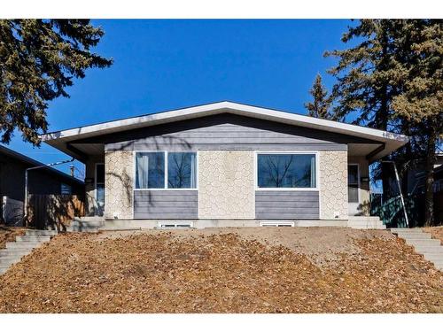 4216 Dalhousie Drive Nw, Calgary, AB - Outdoor