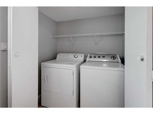 4216 Dalhousie Drive Nw, Calgary, AB - Indoor Photo Showing Laundry Room