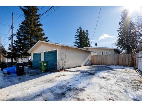 4216 Dalhousie Drive Nw, Calgary, AB - Outdoor