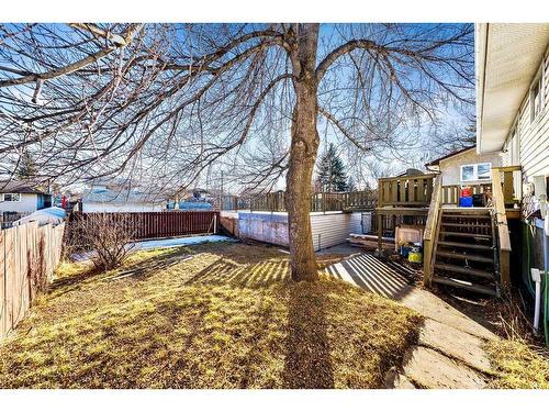 619 Templeside Road Ne, Calgary, AB - Outdoor