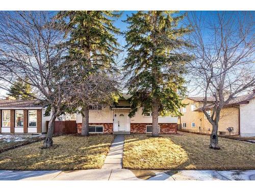 619 Templeside Road Ne, Calgary, AB - Outdoor