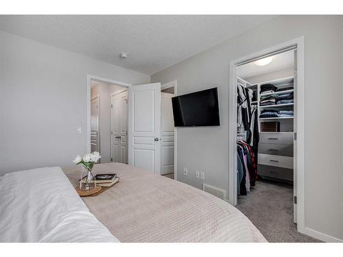 39 Masters Square Se, Calgary, AB - Indoor Photo Showing Bedroom