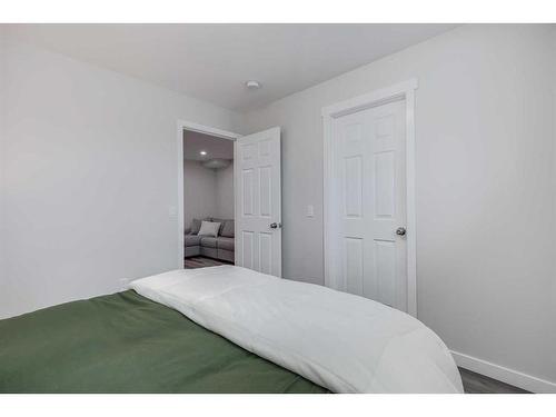 39 Masters Square Se, Calgary, AB - Indoor Photo Showing Bedroom