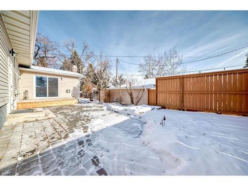 2 Grove Hill Place Sw, Calgary, AB - Outdoor