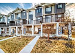 128 Crestridge Hill SW Calgary, AB T3B 6L1