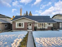 739 Parkwood Way SE Calgary, AB T2J 3V2