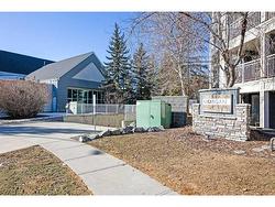 443-35 Richard Court SW Calgary, AB T3E 7N9