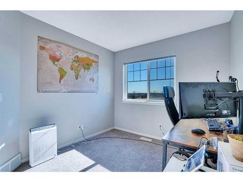 565 Panamount Boulevard Nw, Calgary, AB - Indoor Photo Showing Other Room