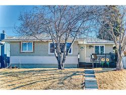 216 Van Horne Crescent NE Calgary, AB T2E 6H1