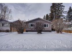 3043 37 Street SW Calgary, AB T3E 3B5