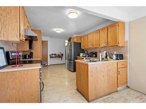 132 Scenic Cove Circle Nw, Calgary, AB - Indoor Photo Showing Kitchen