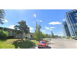 5806 Dalgleish Road NW Calgary, AB T3A 1K5