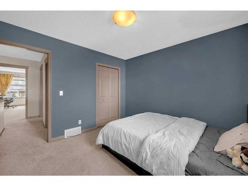 175 Panamount Street Nw, Calgary, AB - Indoor Photo Showing Bedroom