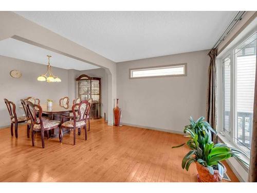 175 Panamount Street Nw, Calgary, AB - Indoor Photo Showing Dining Room