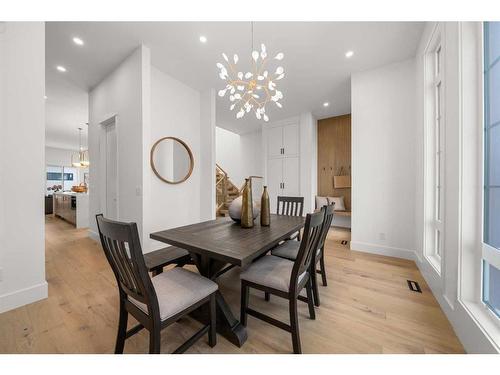 536 35 Street Nw, Calgary, AB - Indoor Photo Showing Dining Room