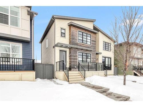 810 Walden Drive Se, Calgary, AB - Outdoor