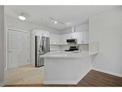 302-126 14 Avenue SW Calgary, AB T2R 0L9