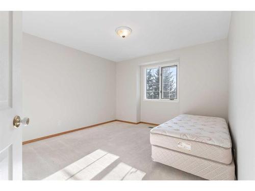 100 Anatapi Lane Sw, Calgary, AB - Indoor