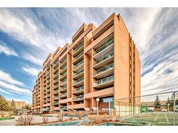 402-5204 Dalton Drive NW Calgary, AB T3A 3H1