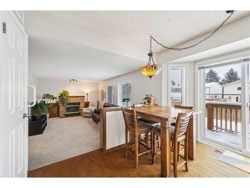 391 Millrise Drive Sw, Calgary, AB - Indoor Photo Showing Dining Room