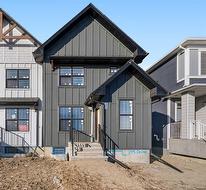 395 Homestead Drive NE Calgary, AB T3J 5S1