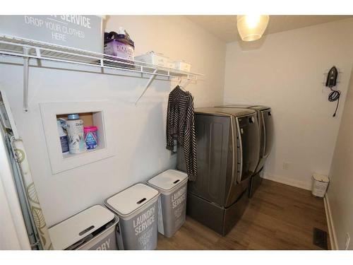 178 Autumn Circle Se, Calgary, AB - Indoor Photo Showing Laundry Room