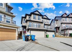 101 Evanscove Manor NW Calgary, AB T3P 0E5