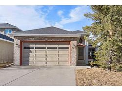 186 Edgevalley Close NW Calgary, AB T3A 5E5