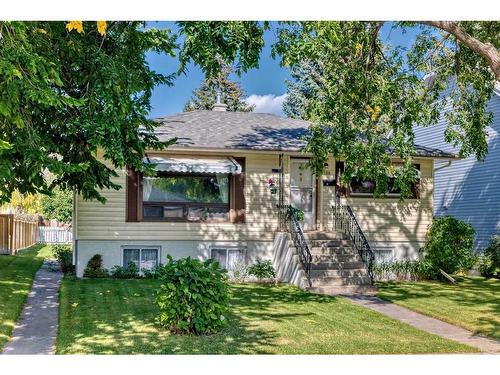 120 41 Avenue Nw, Calgary, AB - Outdoor