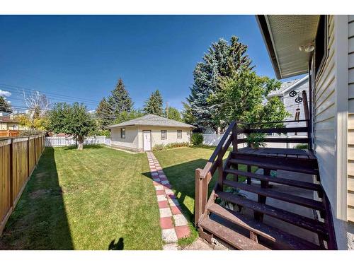 120 41 Avenue Nw, Calgary, AB - Outdoor