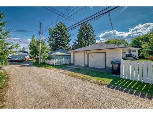 120 41 Avenue Nw, Calgary, AB - Outdoor