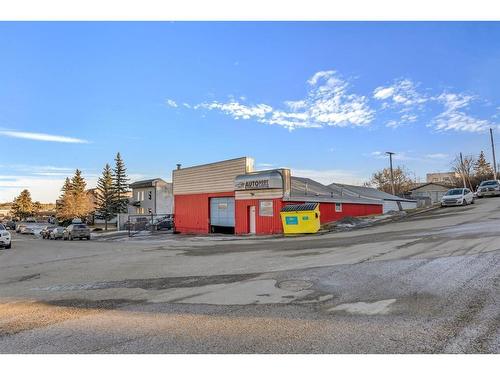 207 36 Avenue Ne, Calgary, AB 