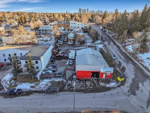 207 36 Avenue Ne, Calgary, AB 