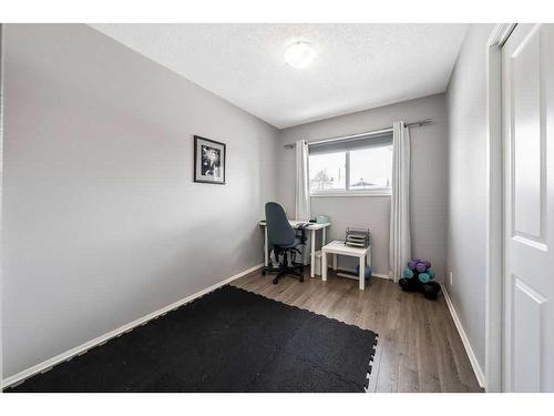 1203 Mackid Road Ne, Calgary, AB - Indoor