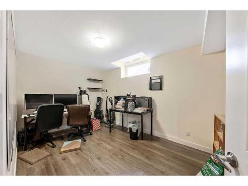 1203 Mackid Road Ne, Calgary, AB - Indoor