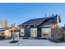 652 Deer Park Way SE Calgary, AB T2J 5L9