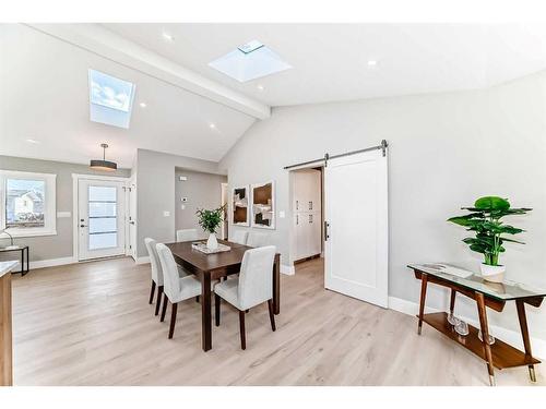 609 Willowburn Crescent Se, Calgary, AB - Indoor Photo Showing Dining Room