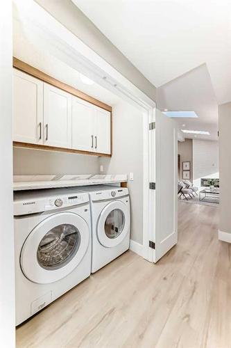 609 Willowburn Crescent Se, Calgary, AB - Indoor Photo Showing Laundry Room