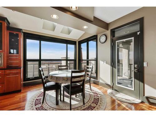 43 Cranleigh Manor Se, Calgary, AB - Indoor Photo Showing Dining Room