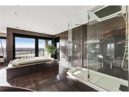 43 Cranleigh Manor Se, Calgary, AB - Indoor Photo Showing Bathroom