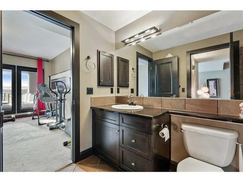 43 Cranleigh Manor Se, Calgary, AB - Indoor Photo Showing Bathroom