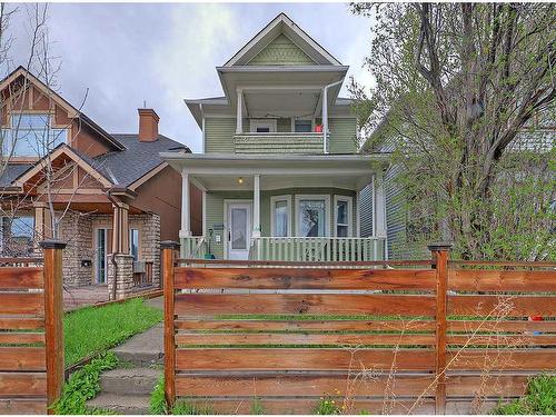 1012 19 Avenue Se, Calgary, AB - Outdoor