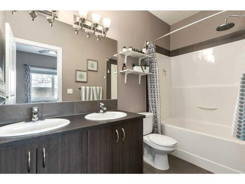 336 Cranfield Common Se, Calgary, AB - Indoor Photo Showing Bathroom