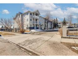 201-6201 Valleyview Park SE Calgary, AB T2B 3R6