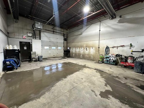 22A-416 Meridian Road Se, Calgary, AB 