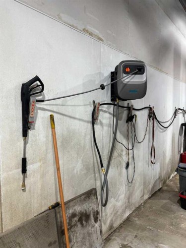 22A-416 Meridian Road Se, Calgary, AB 